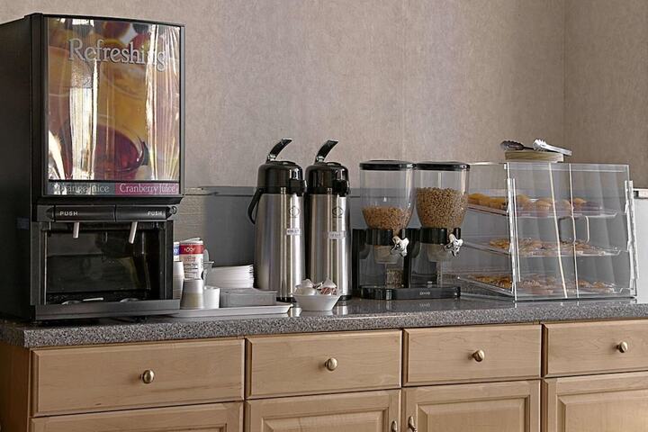 Breakfast/Coffee Service 25 of 28
