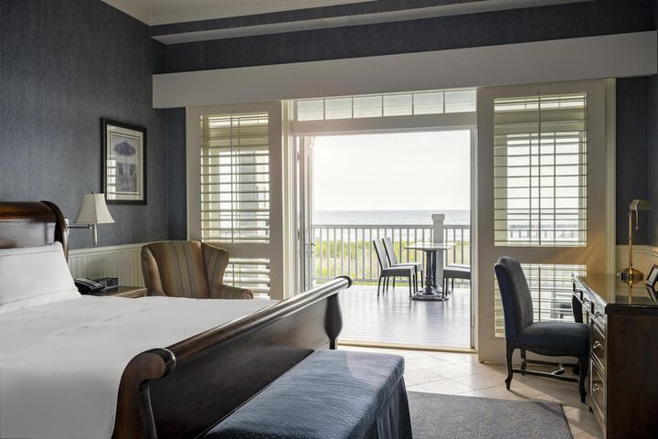 Madison Beach Hotel