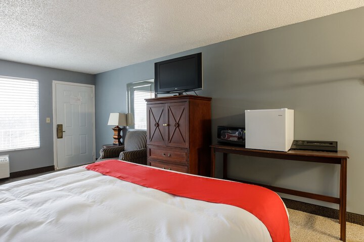 Room 14 of 28