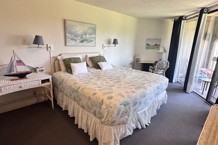 Room 12 of 44