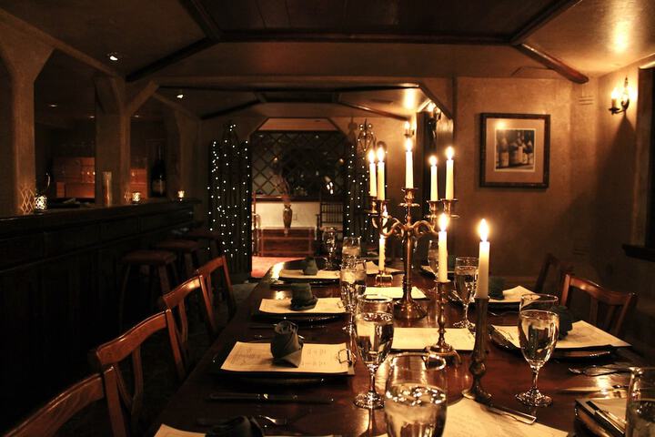 Dining 35 of 46