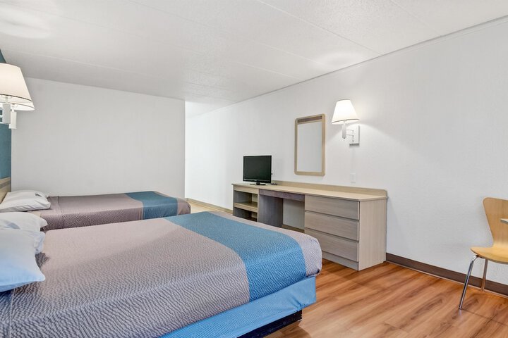 Room 21 of 31