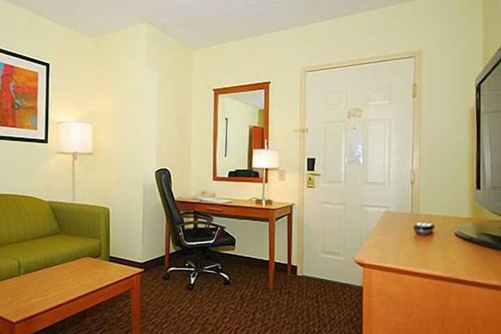 Room 19 of 36
