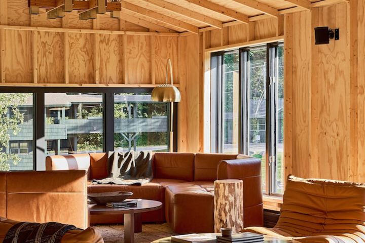 Bluebird Cady Hill Lodge