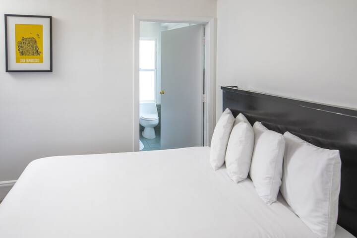 Room 47 of 120