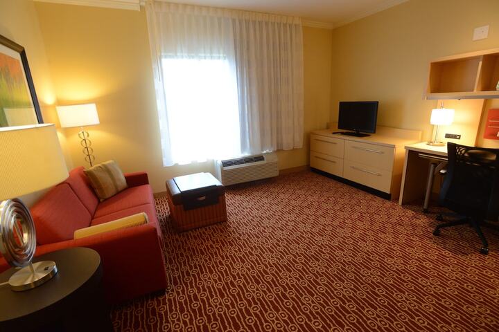 Room 32 of 45