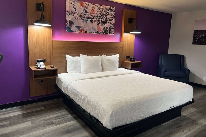 Room 21 of 76