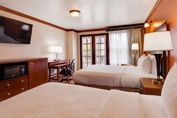 Room 13 of 40