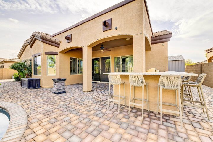 Pool BBQ & Bar: Family Home in Queen Creek
