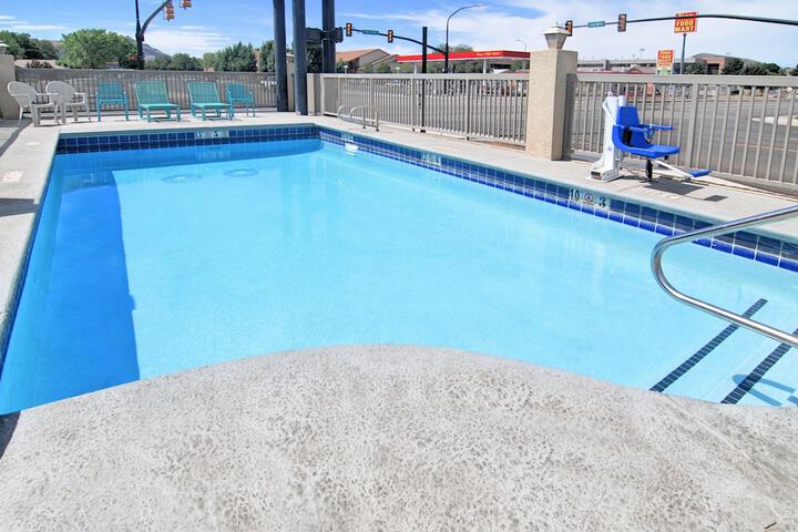 Pool 6 of 44