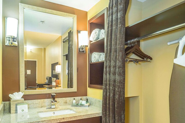 Room 20 of 45
