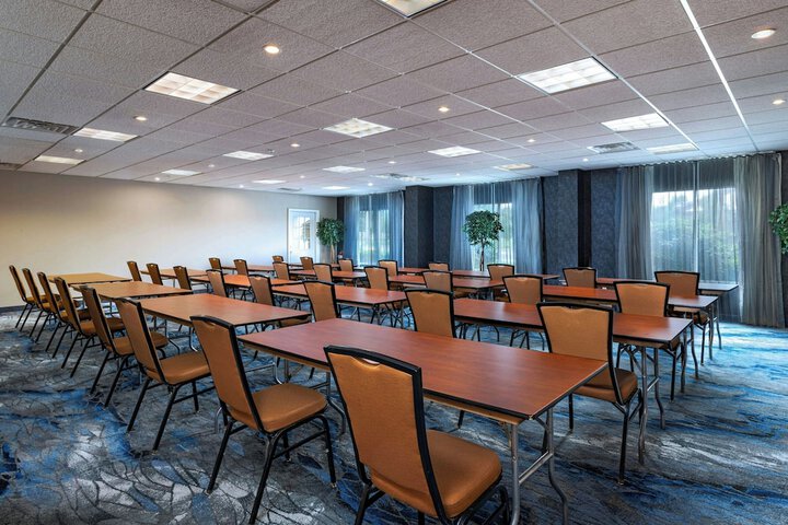 Fairfield Inn & Suites by Marriott Edison-South Plainfield