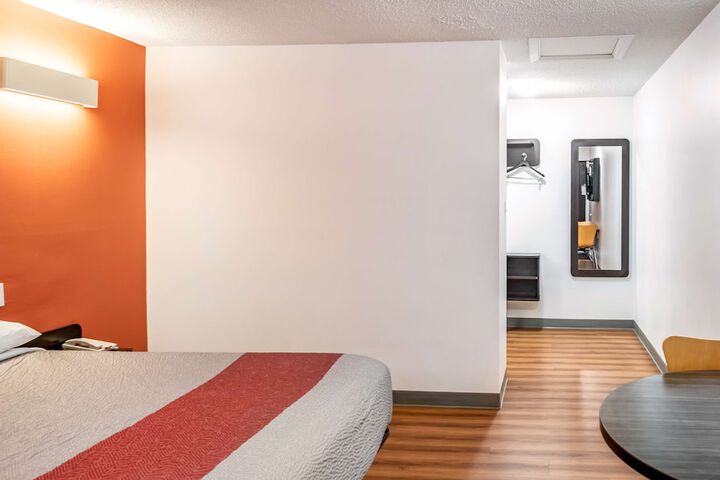 Room 31 of 52