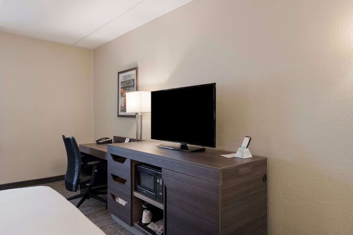 Room 19 of 45