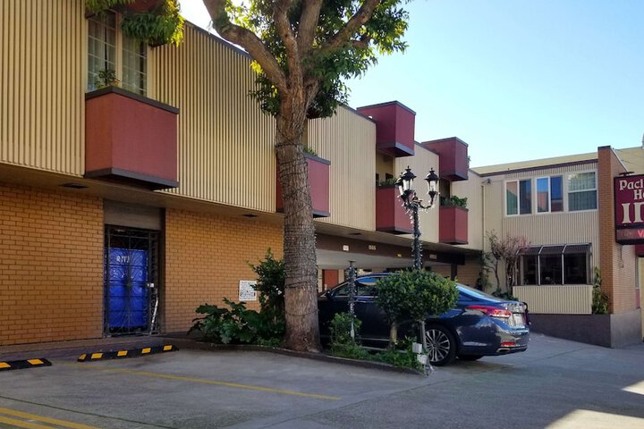 Hotel 2 of 48