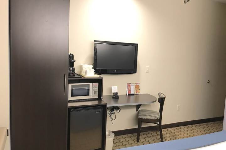Room 17 of 25