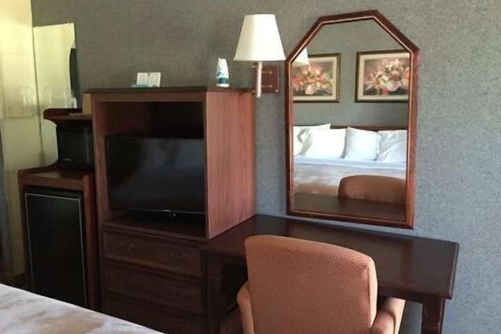 Room 38 of 43