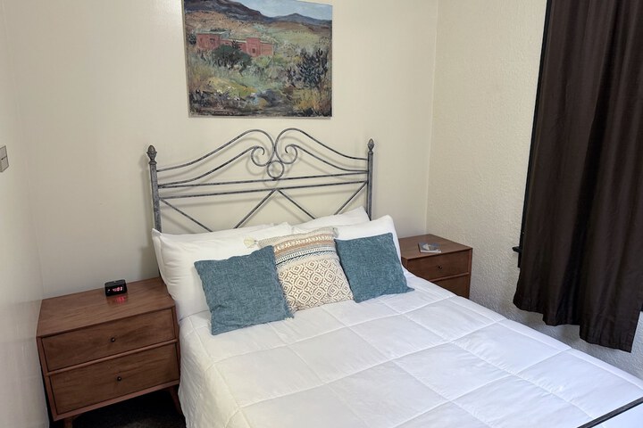 Room 16 of 39