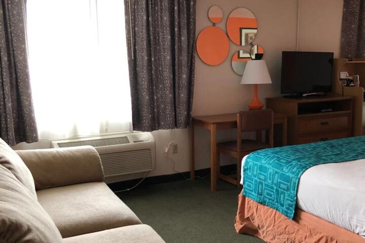 Room 16 of 39