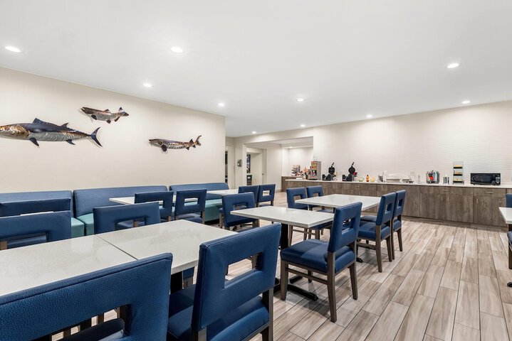 La Quinta Inn & Suites by Wyndham Newport