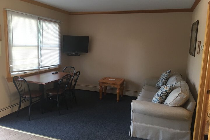 Room 35 of 49