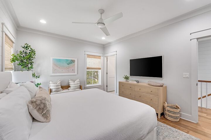 Room 115 of 291