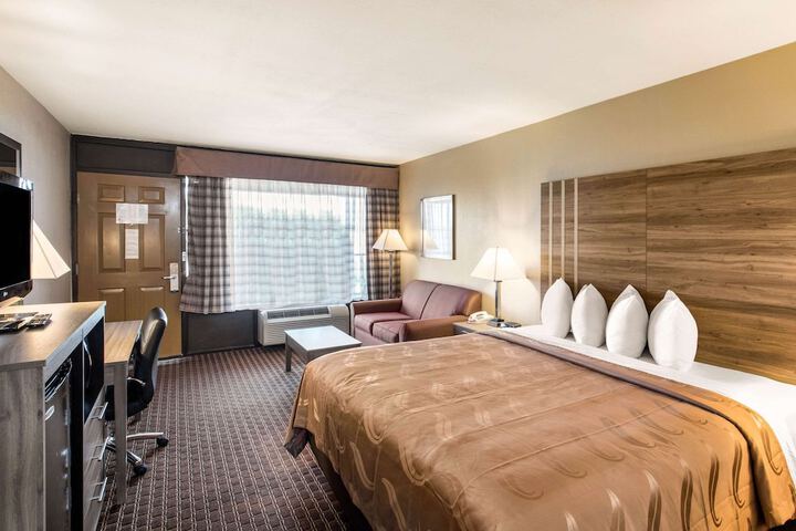 Quality Inn Paris