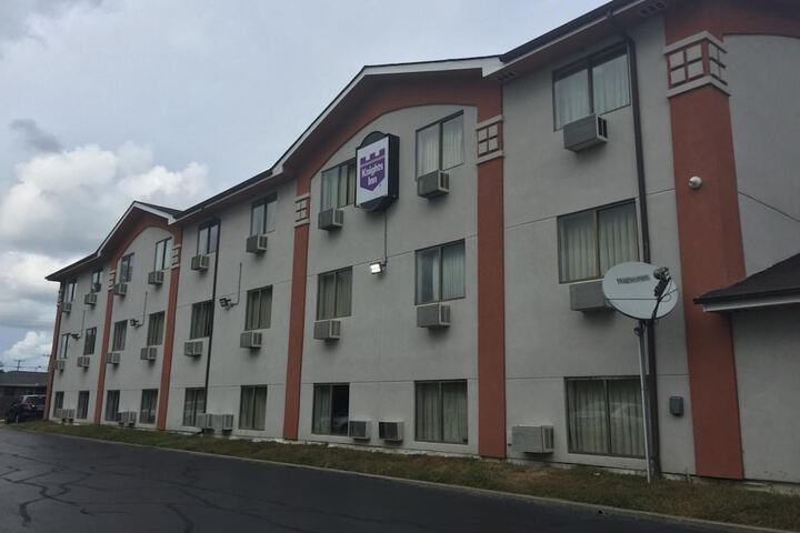 Hotel 6 of 24