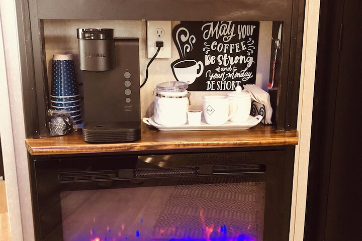 Breakfast/Coffee Service 250 of 292