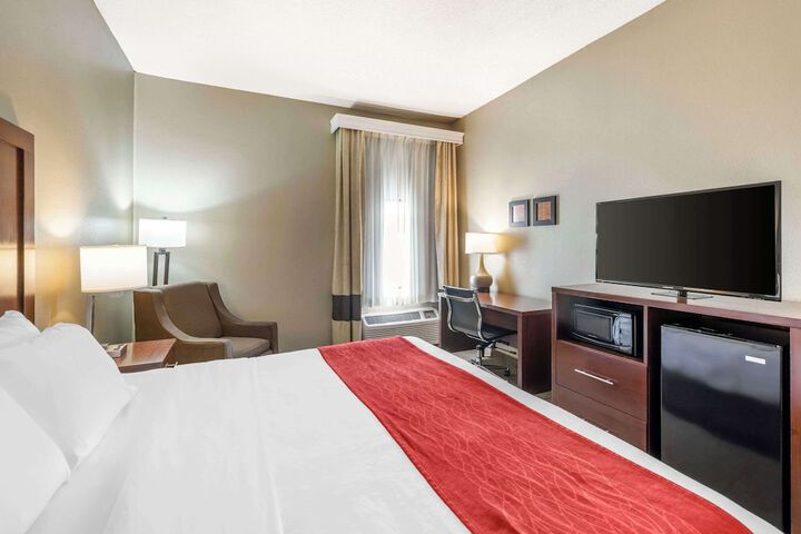 Room 32 of 38