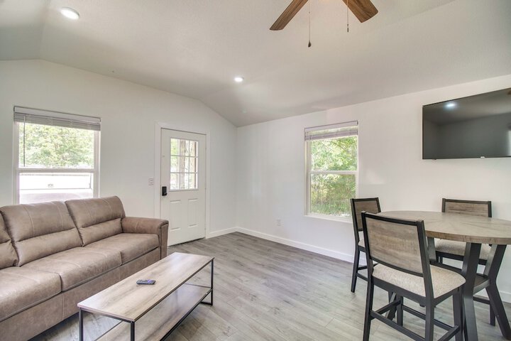 Close to Lake: Grove Cabin w / Shared Fire Pit!