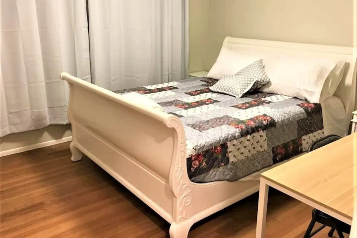 3424 Entire 1br Apt / house in El Cerrito Plaza