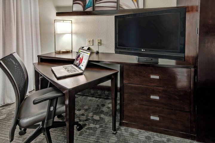 Room 17 of 30