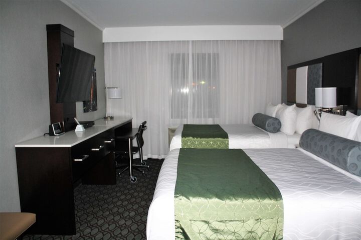 Room 22 of 37