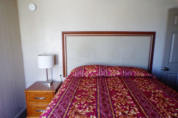 Room 30 of 90
