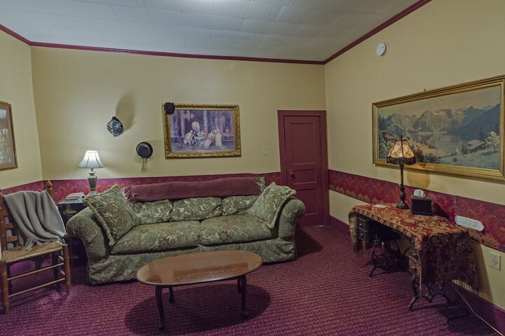 Room 17 of 41