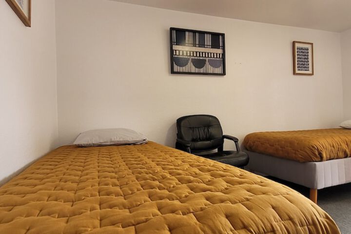 Room 10 of 19