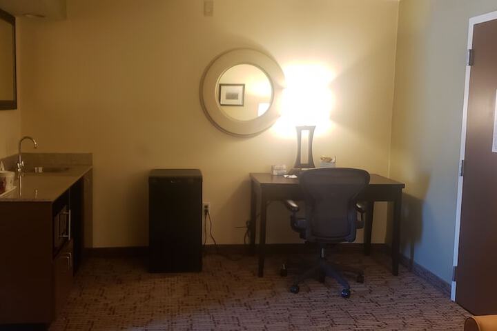 Room 21 of 39