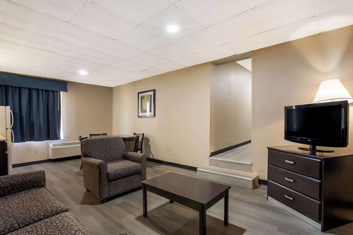 Room 18 of 24