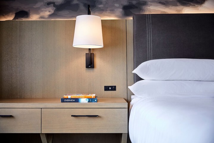 Room 26 of 63