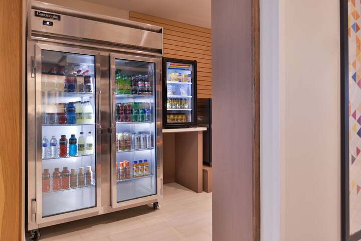 Holiday Inn Express & Suites Marshalltown by IHG