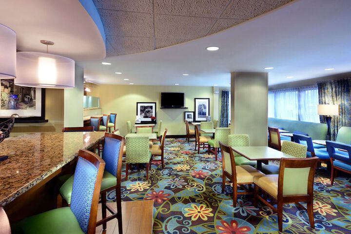 Hampton Inn Raleigh / Town of Wake Forest