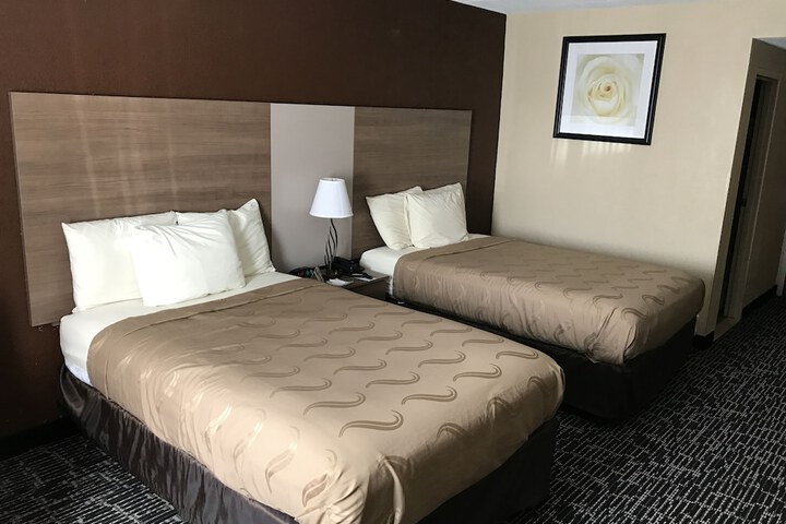 Room 7 of 38
