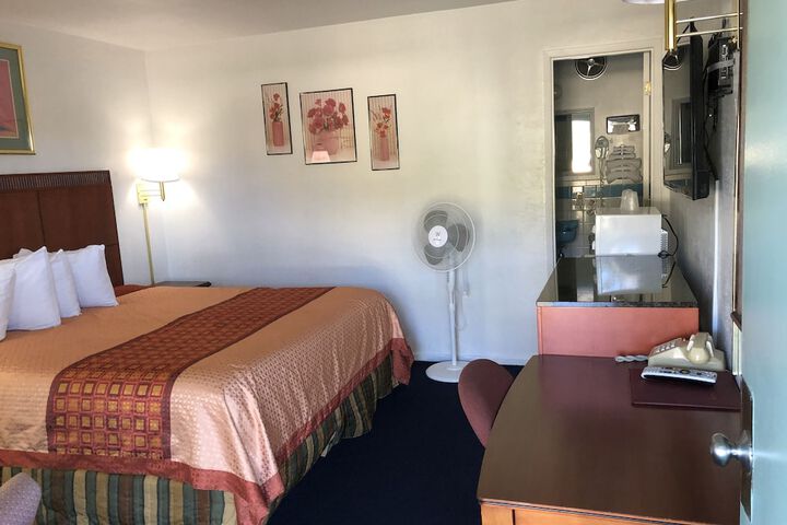 Room 32 of 36