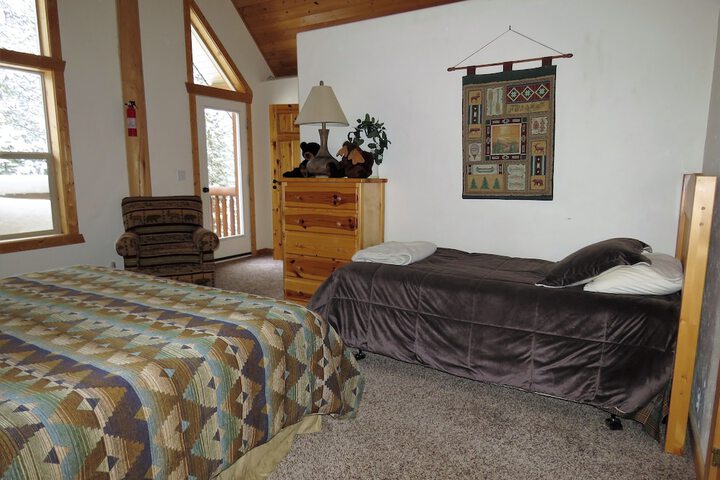 The Hideaway Lodge