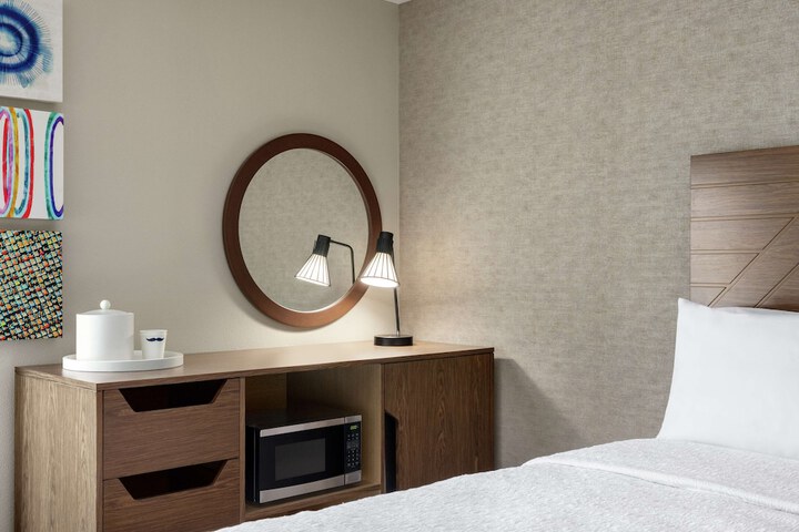 Room 8 of 29
