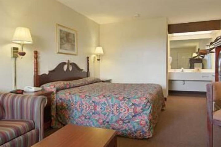 Room 7 of 21
