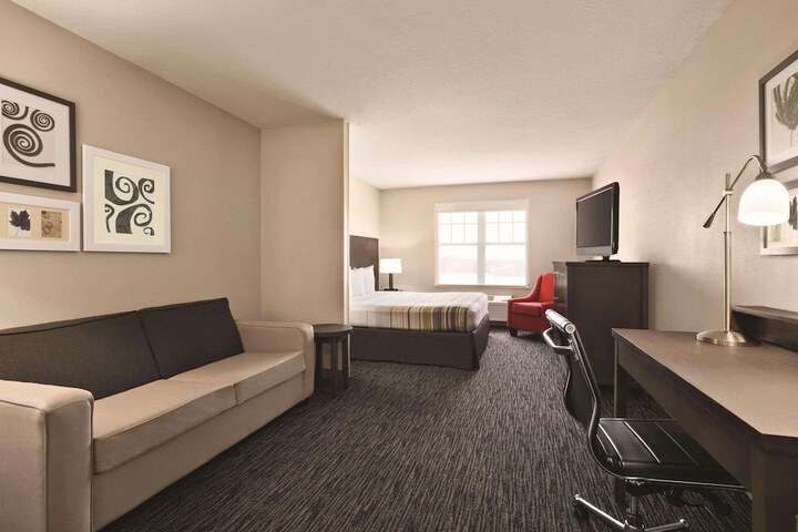 Room 11 of 29