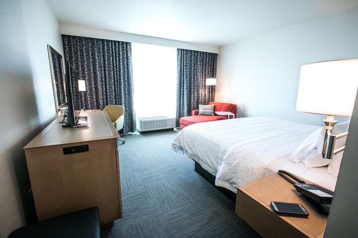 Room 65 of 82