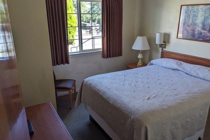 Room 13 of 52